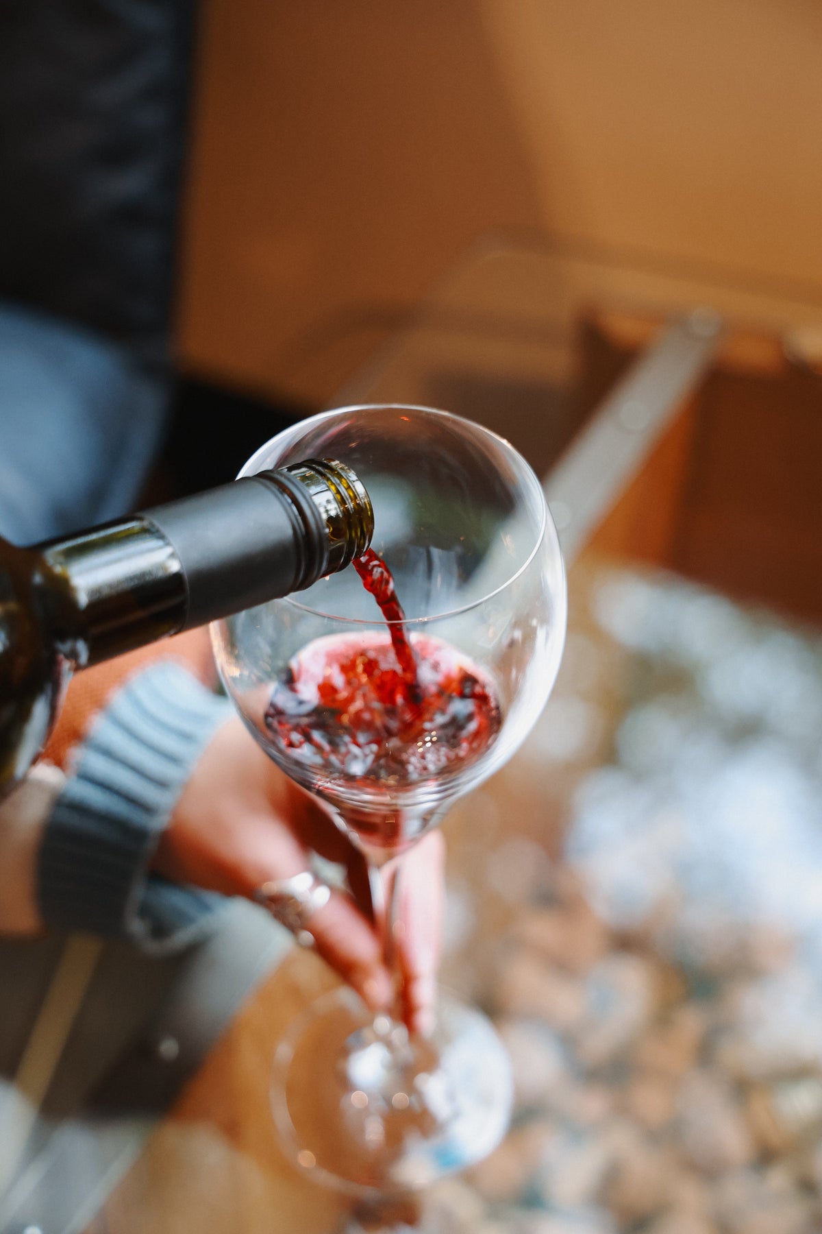Dealcoholized wine bottles and culinary wine proxies compared on tasting counter at The Søbr Market