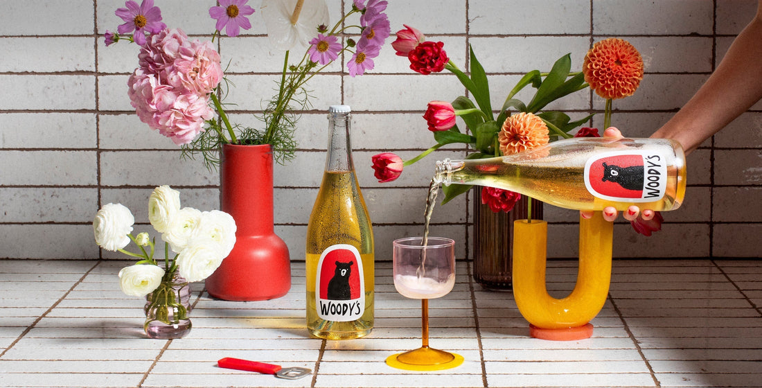 Woody's Sparkling blanc-de-blanc being poured into a glass