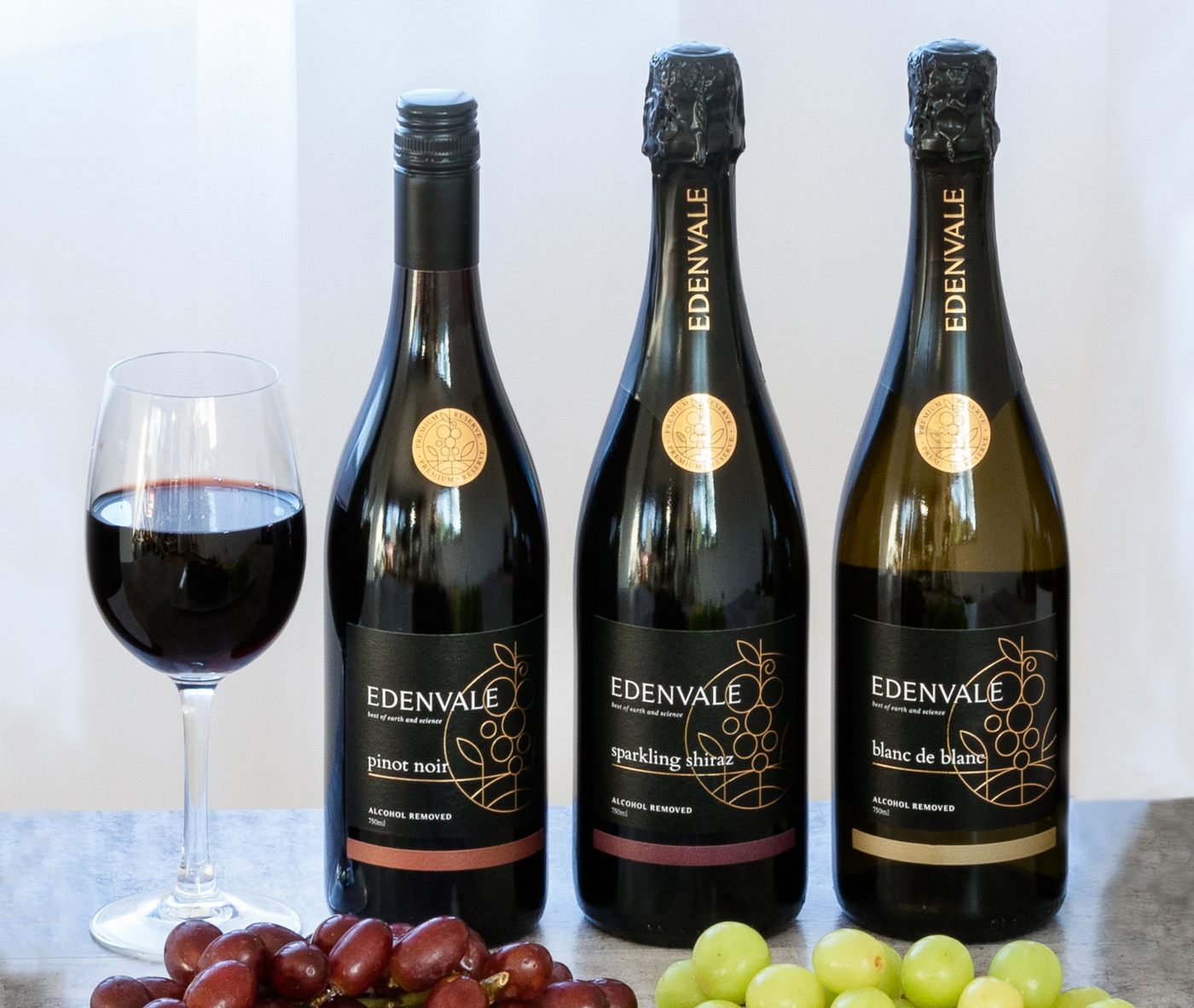 Edenvale Premium Reserve Wines Non Alcoholic Pinot Noir Sparkling Cuvee Blanc de Blanc. Perfect for events and entertaining or just relaxing with a fantastic glass of wine
